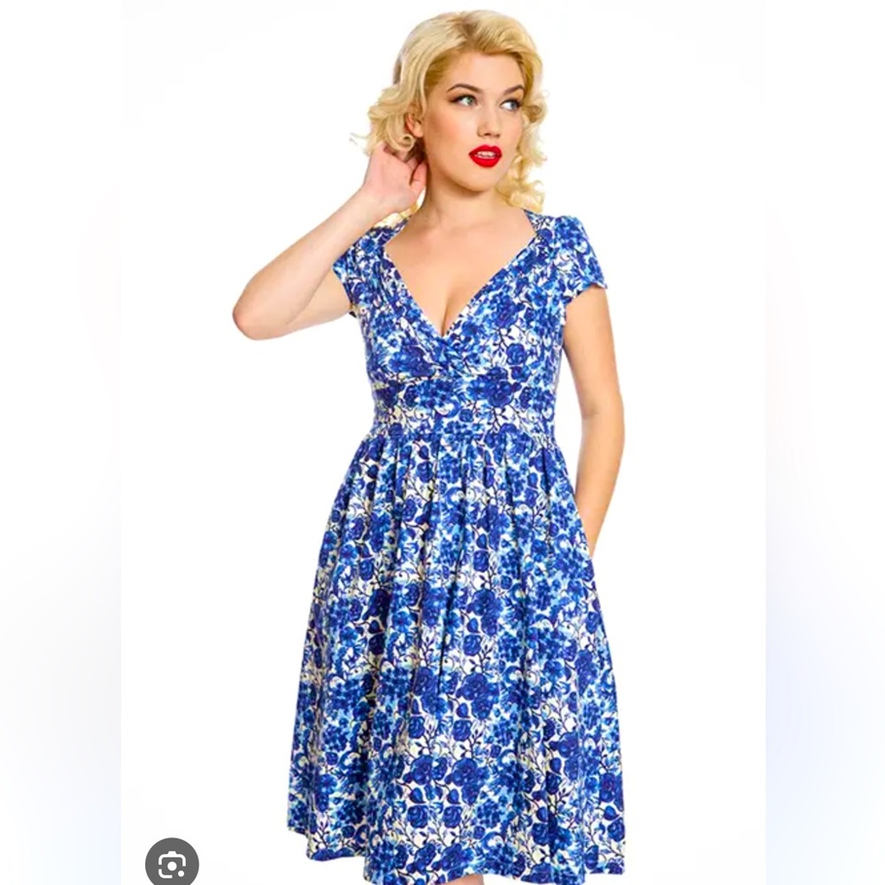 A-line China pattern Lindy Bop dress
